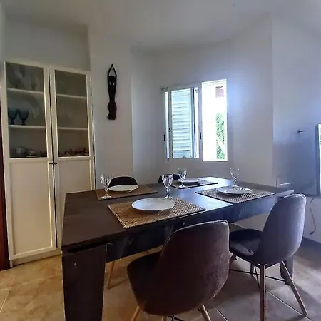 Awesome Cozy Bungalow , Pool Open From June To September Holiday home *