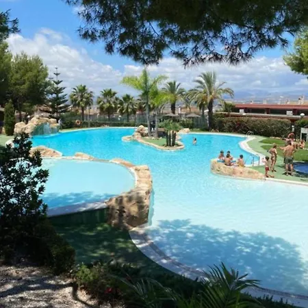 Awesome Cozy Bungalow , Pool Open From June To September Holiday home